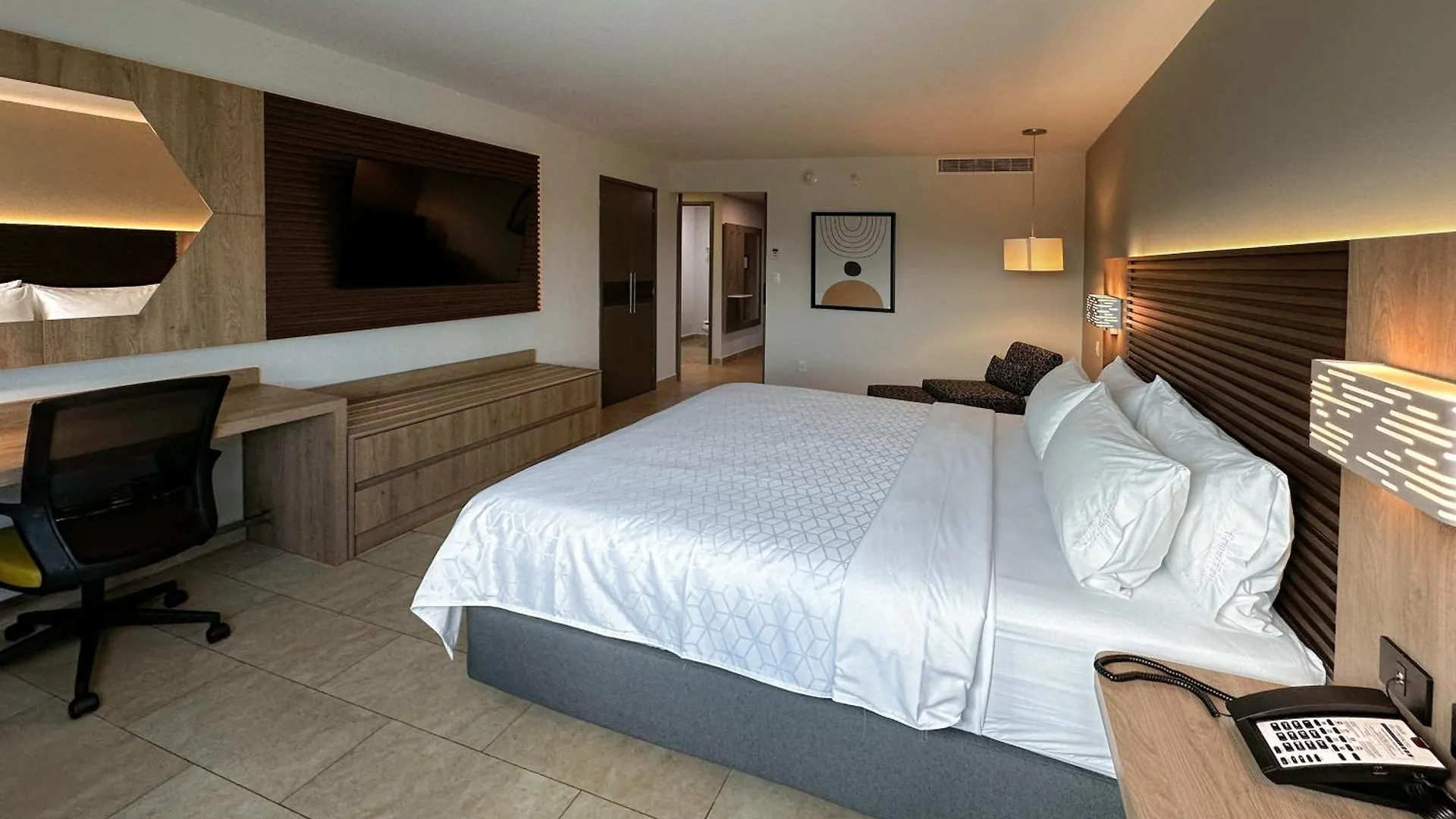 Holiday Inn Express Merida By Ihg Hotel