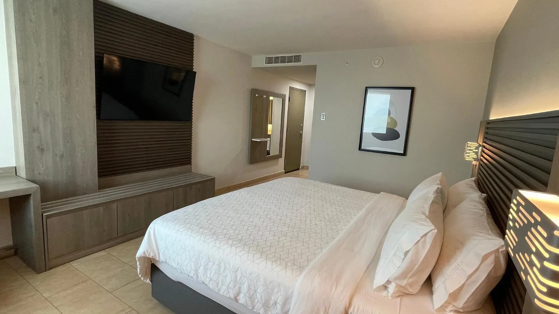 Holiday Inn Express Merida By Ihg Hotel