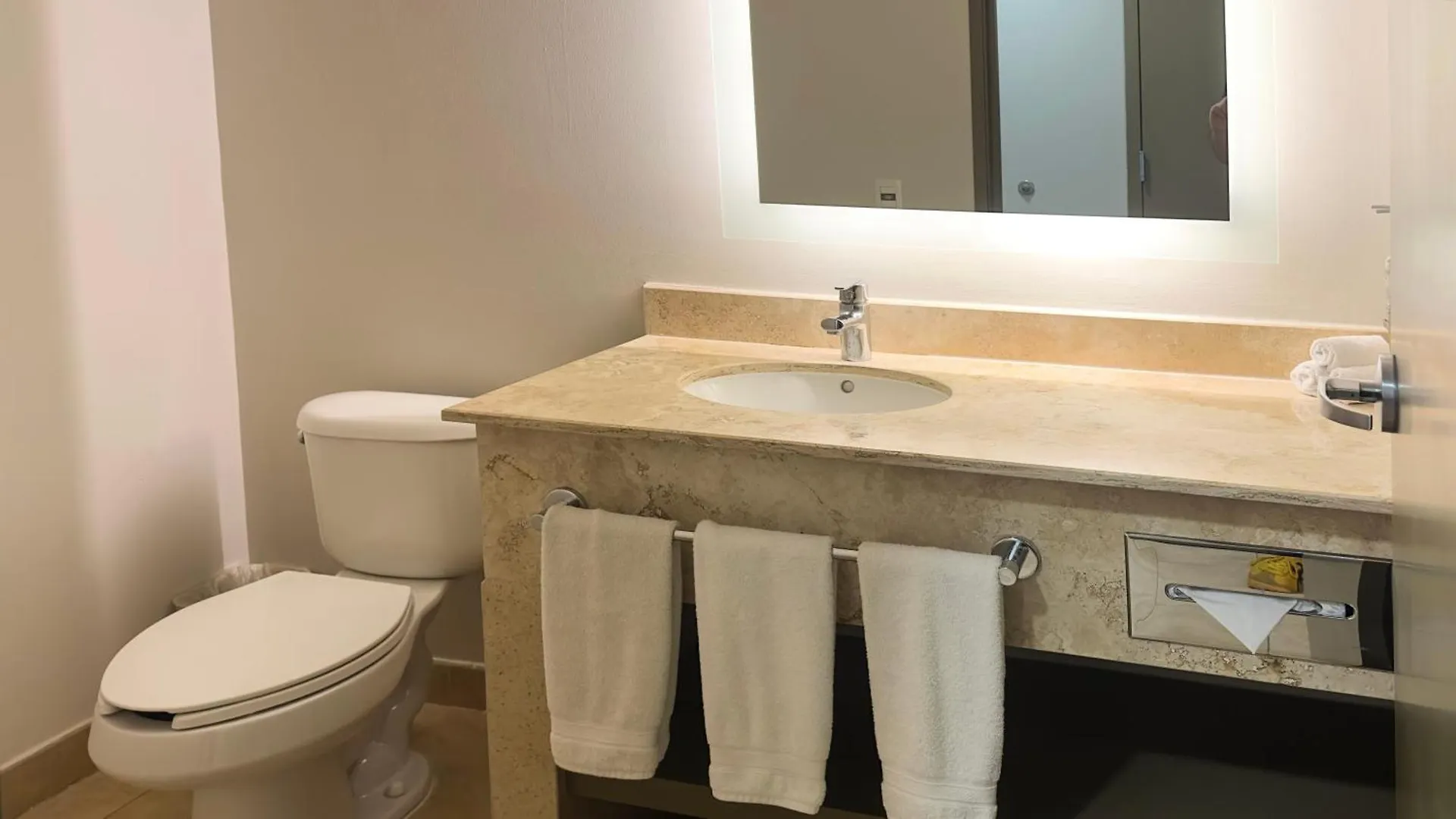 Holiday Inn Express Merida By Ihg Hotel